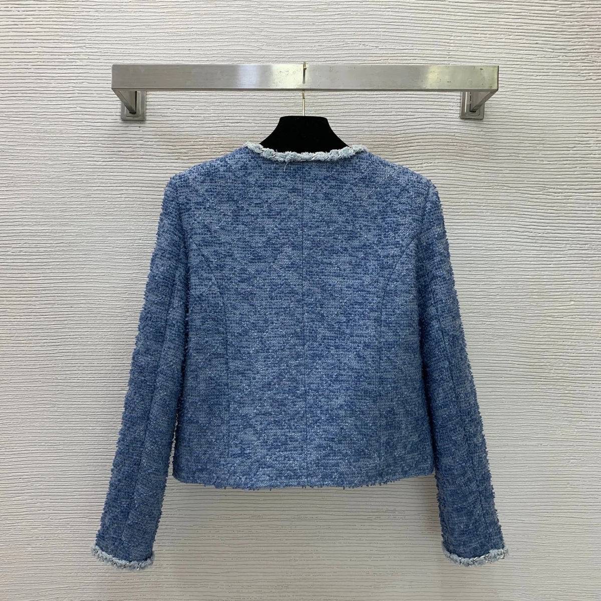 2026 Women Tweed Jacket Metal Chain Woven Trim Heart Button Deep V Neck Long Sleeve Cropped Blazer