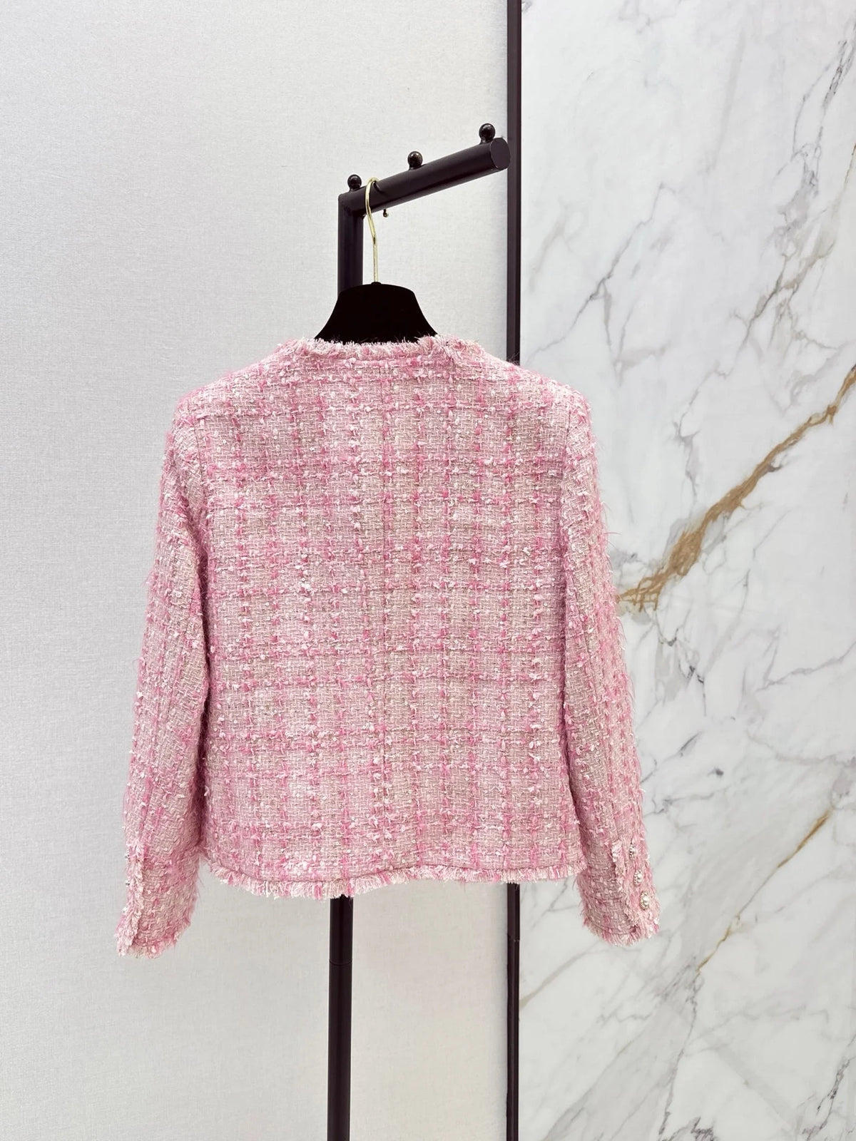 2026 Women Tweed Jacket Custom Tweed Multi Yarn Weave Handmade Frayed Edge Trim Pearl Buttons Cropped Outerwear