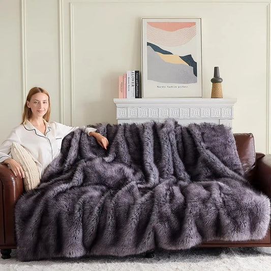 Fluffy Faux Fur Throw Blanket – Super Soft Warm Thick Plush Blanket for Bed, Couch & Office, Cozy Fuzzy Throw with Flannel Backi