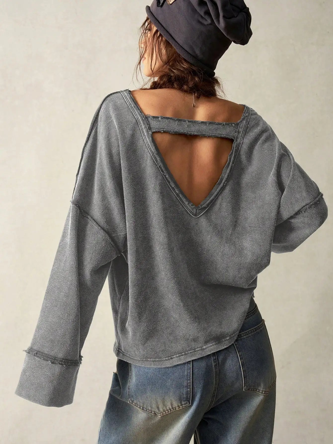 Women's V-Neck Backless Loose Sweatshirt with Flare Sleeves, Casual Long Sleeve Top