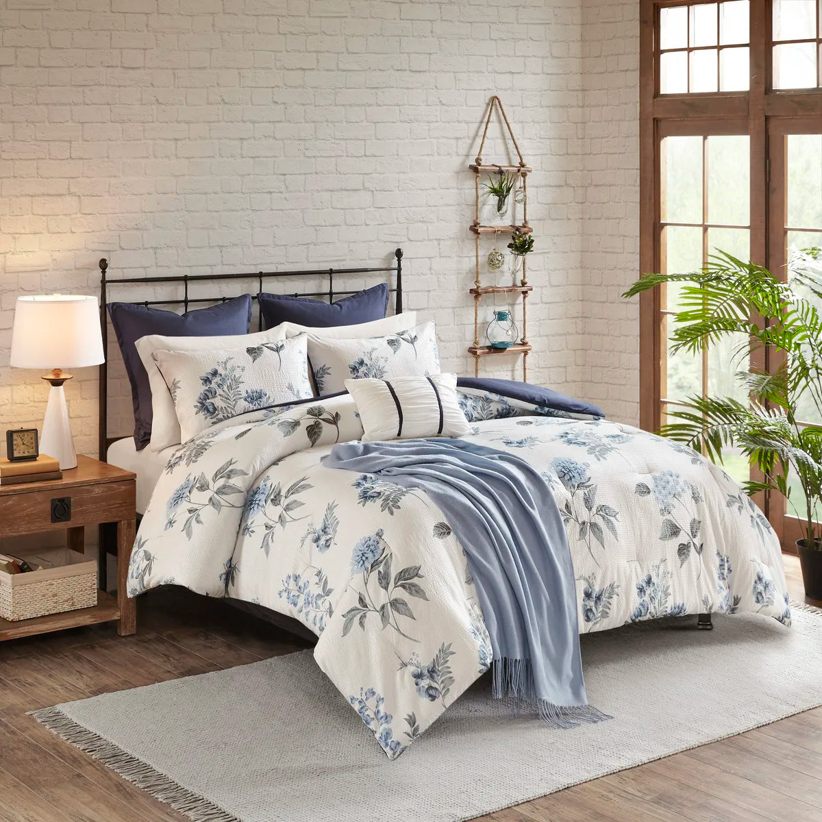 7 Piece Printed Seersucker Comforter Set with Throw Blanket Blue Full/Queen (Blue + Microfiber + Full)'