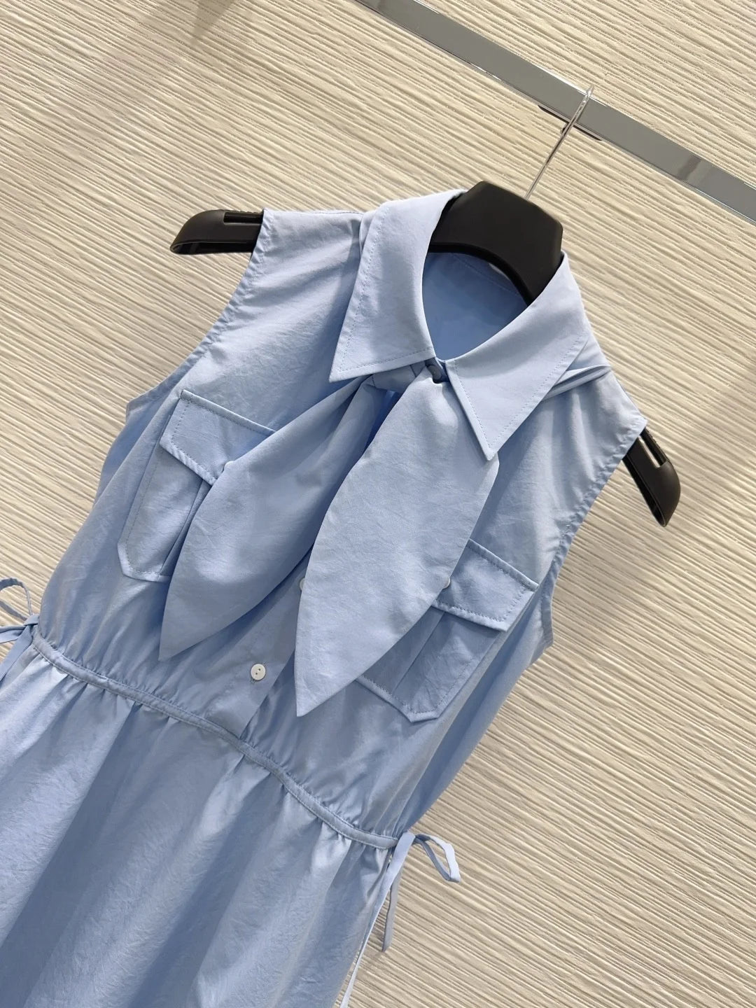 2026 Women Dress Relaxed Midi Shirt Dress Sleeveless Turn Down Collar Bow Ornament Waist Side Knot Stitched Chest Pockets