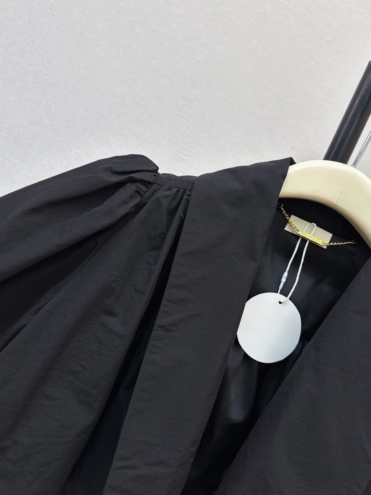 2026 Women Jacket Lapel Collar Ruffle Detail Cropped Open Front Long Sleeve Outerwear Trench‑Like Woven Texture