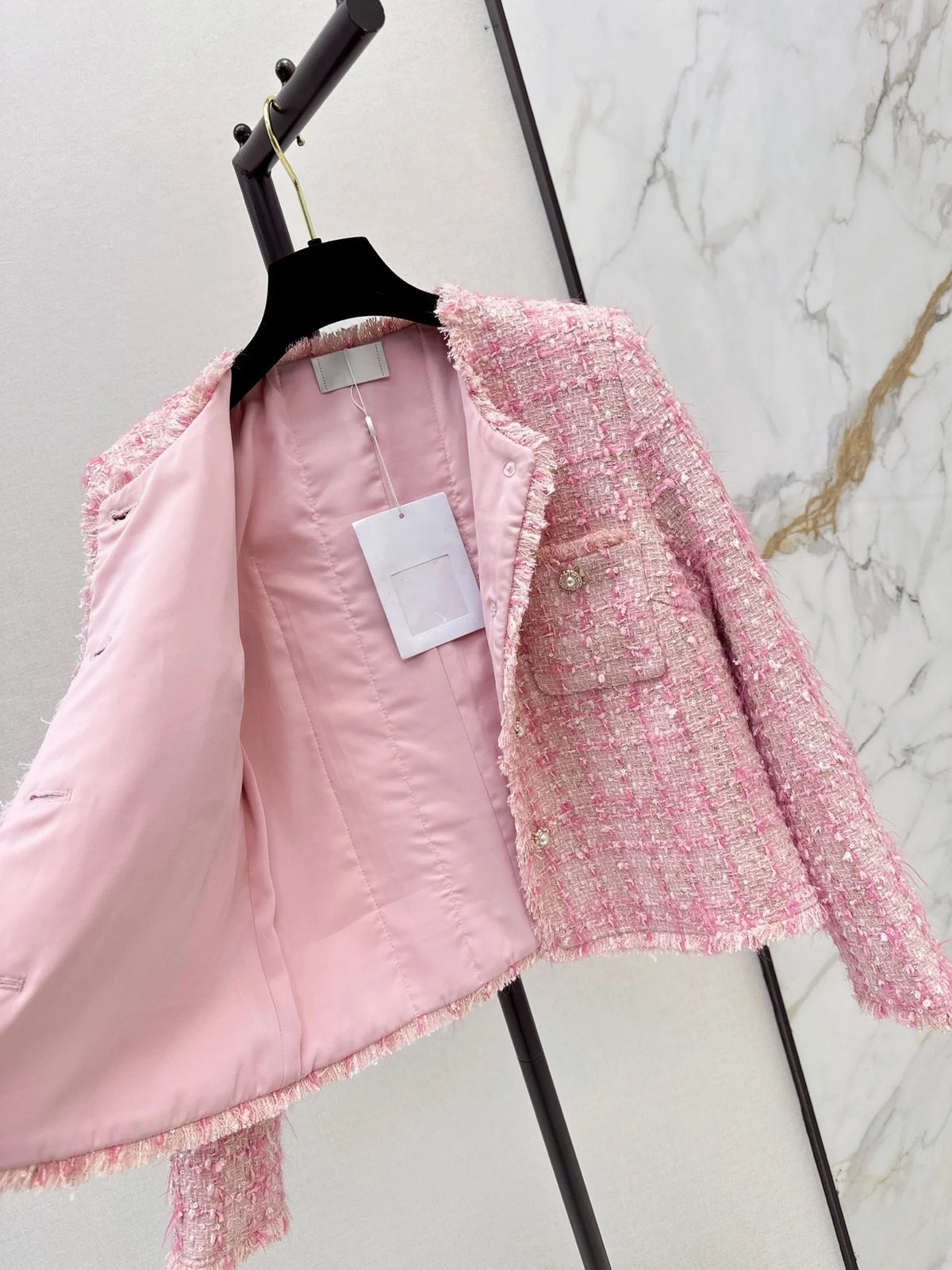 2026 Women Tweed Jacket Custom Tweed Multi Yarn Weave Handmade Frayed Edge Trim Pearl Buttons Cropped Outerwear
