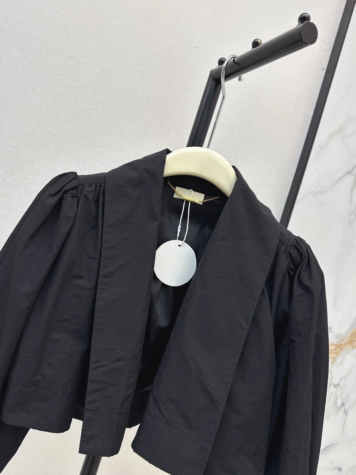 2026 Women Jacket Lapel Collar Ruffle Detail Cropped Open Front Long Sleeve Outerwear Trench‑Like Woven Texture