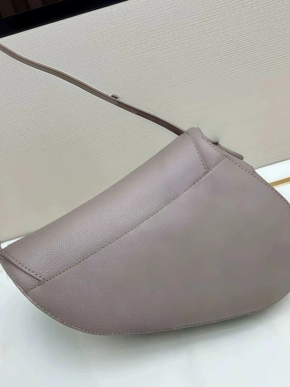 2026 New Unisex Saddle Bag, Available in Ten Colors, Crossbody/Handbag, 25.5 x 20 x 6.5 cm