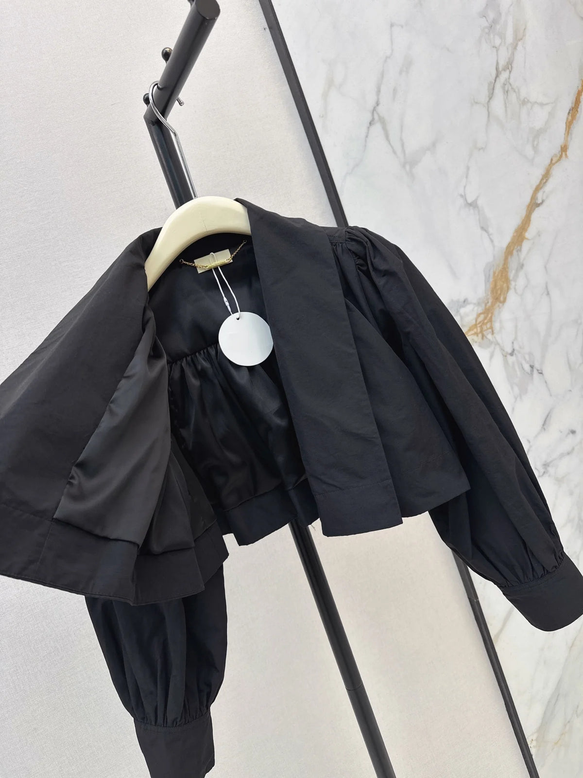 2026 Women Jacket Lapel Collar Ruffle Detail Cropped Open Front Long Sleeve Outerwear Trench‑Like Woven Texture