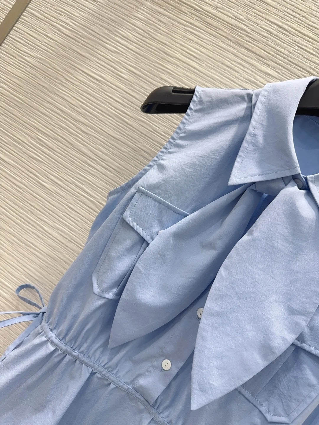 2026 Women Dress Relaxed Midi Shirt Dress Sleeveless Turn Down Collar Bow Ornament Waist Side Knot Stitched Chest Pockets