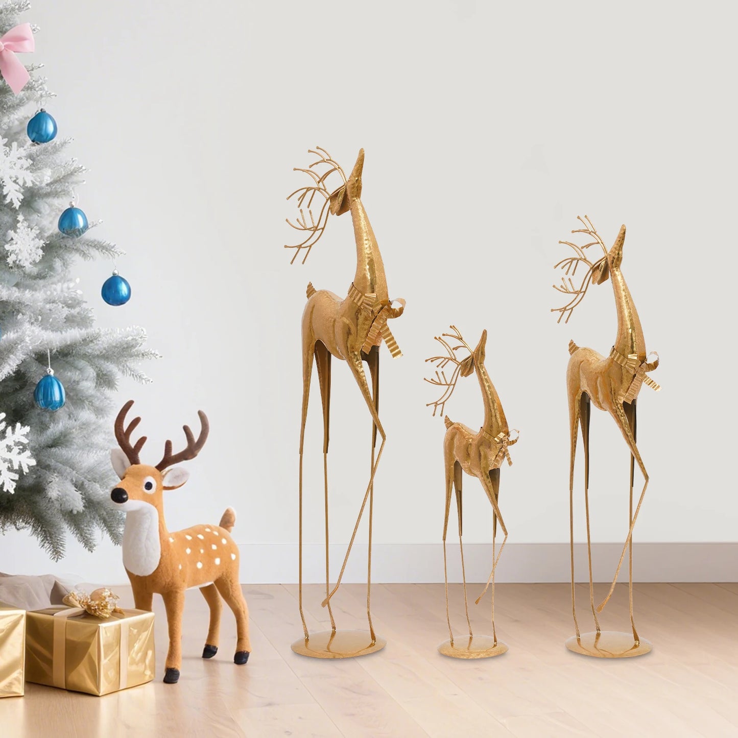 3Pcs Gold Iron House Studio Reindeer Statue, Christmas Decoration Indoor Reindeer Statue For Shop Windows, Stores, Party, Office