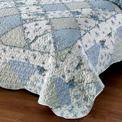 Alaska King Size 132x120 cm Blue Floral Quilted Comforter Set with 2 Pillowcases