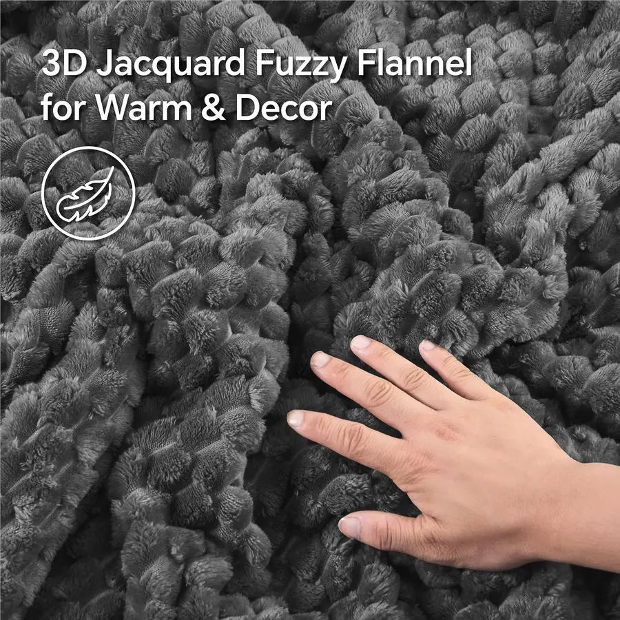 Fluffy Queen Comforter Set Grey Fleece Soft Comforter for Queen Size Bed, Luxury Warm Bedding Set for Winter, Fuzzy Bed Set 3 Pi