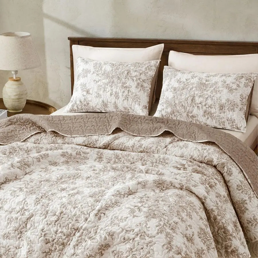 Floral Cotton Quilt King Size Stitch Bedding Set, Taupe Lightweight Comforter Cabin Blanket Farmhouse Bedspread with Pillow Sham
