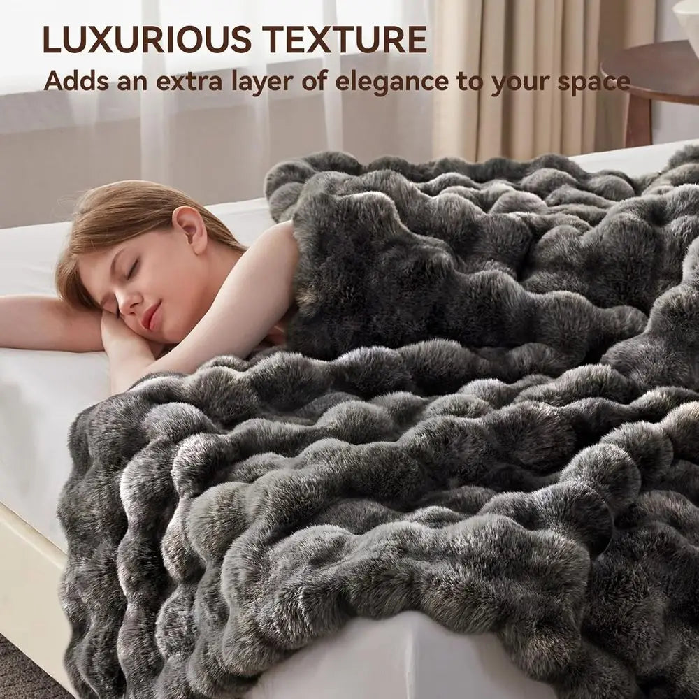 Faux Fur Throw Blanket, 1000GSM Fluffy Soft Bubble Blanket for Couch Bed, Cozy Plush Warm and Thick Blanket, Fuzzy Rabbit Throw