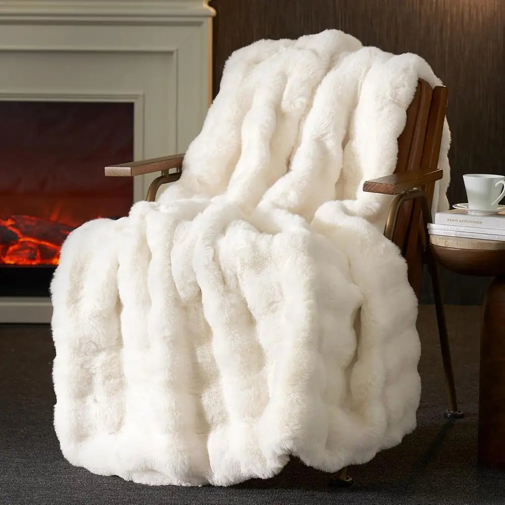 Faux Fur Throw Blanket for Bed, Ultra Soft Fuzzy Plush Bubble Blanket for Bedroom & Bed Decor, 90x90, Cream White