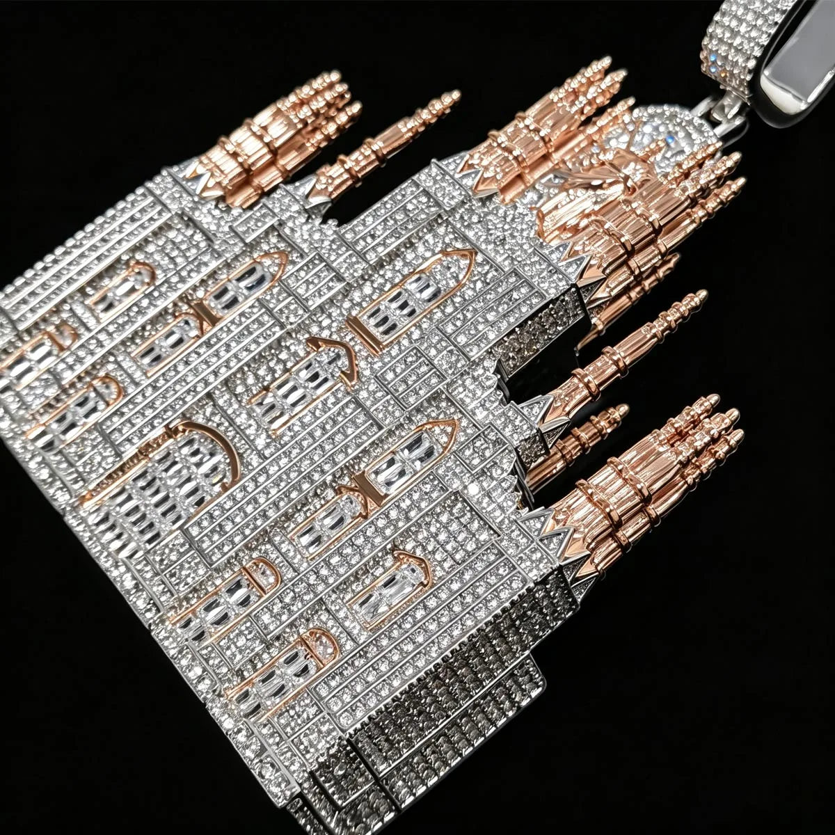 CZ 18K Gold Plated Religious Jesus Statue Castle Pendant For Men Rapper Party Jewelry Accessory Gift Street Culture Club Party Statement Ornament  Full Micro Pave Shiny Big 3D Iced Out Cathedral Pendant Hip Hop Church Design