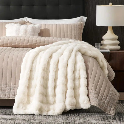 Faux Fur Throw Blanket for Bed, Ultra Soft Fuzzy Plush Bubble Blanket for Bedroom & Bed Decor, 90x90, Cream White