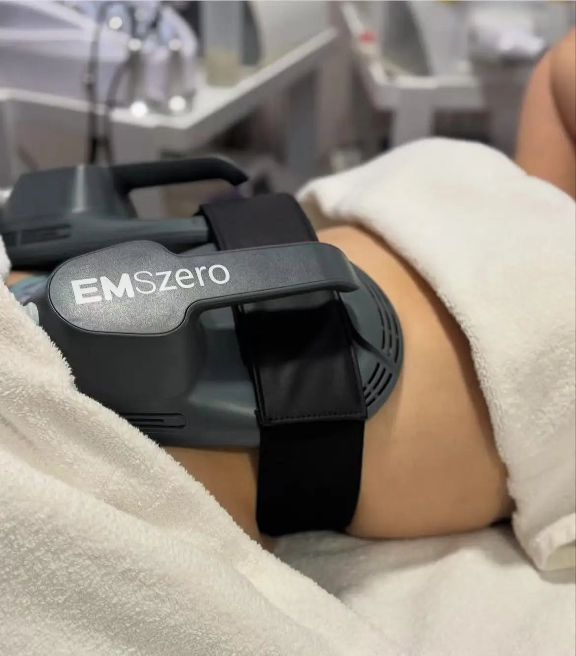 Professional EMSZERO NEO 6500W RF Machine Hi EMT Body Sculpting Fat Burning EMS Body Beauty Equipment