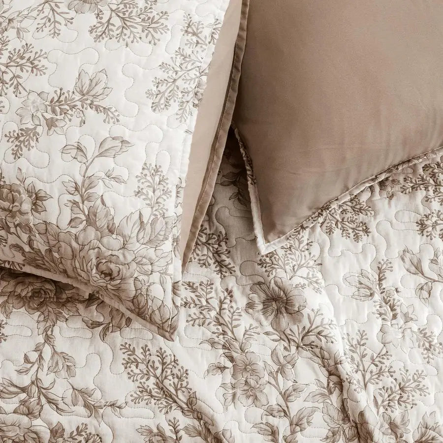 Floral Cotton Quilt King Size Stitch Bedding Set, Taupe Lightweight Comforter Cabin Blanket Farmhouse Bedspread with Pillow Sham