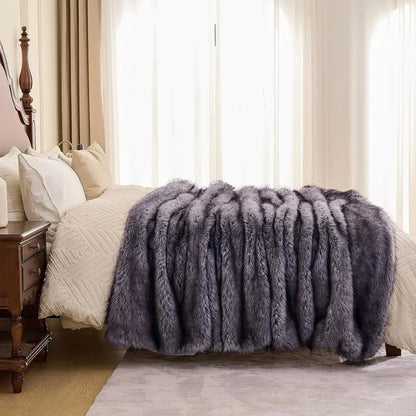 Fluffy Faux Fur Throw Blanket – Super Soft Warm Thick Plush Blanket for Bed, Couch & Office, Cozy Fuzzy Throw with Flannel Backi