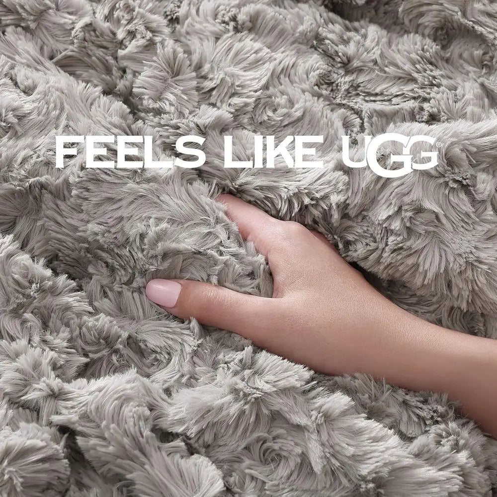 Faux Fur Full/Queen Blanket, Double-Sided Fluffy Blanket, Cozy Oversized Throw for Couch, Washable Bedding for Full or Queen Bed