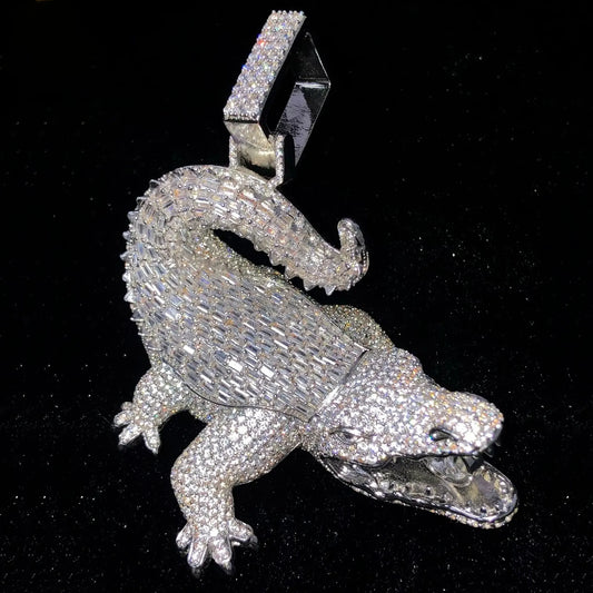 LYEE CYEE's New Exquisite Jewelry Set with Three-Dimensional Animal Crocodile Hip-Hop Pendant Necklace Can Be Paired with Cuban Chain Decoration Jewelry for Men and Women. It Is the Best Gift to Wear on Festivals/Birthdays/Pa