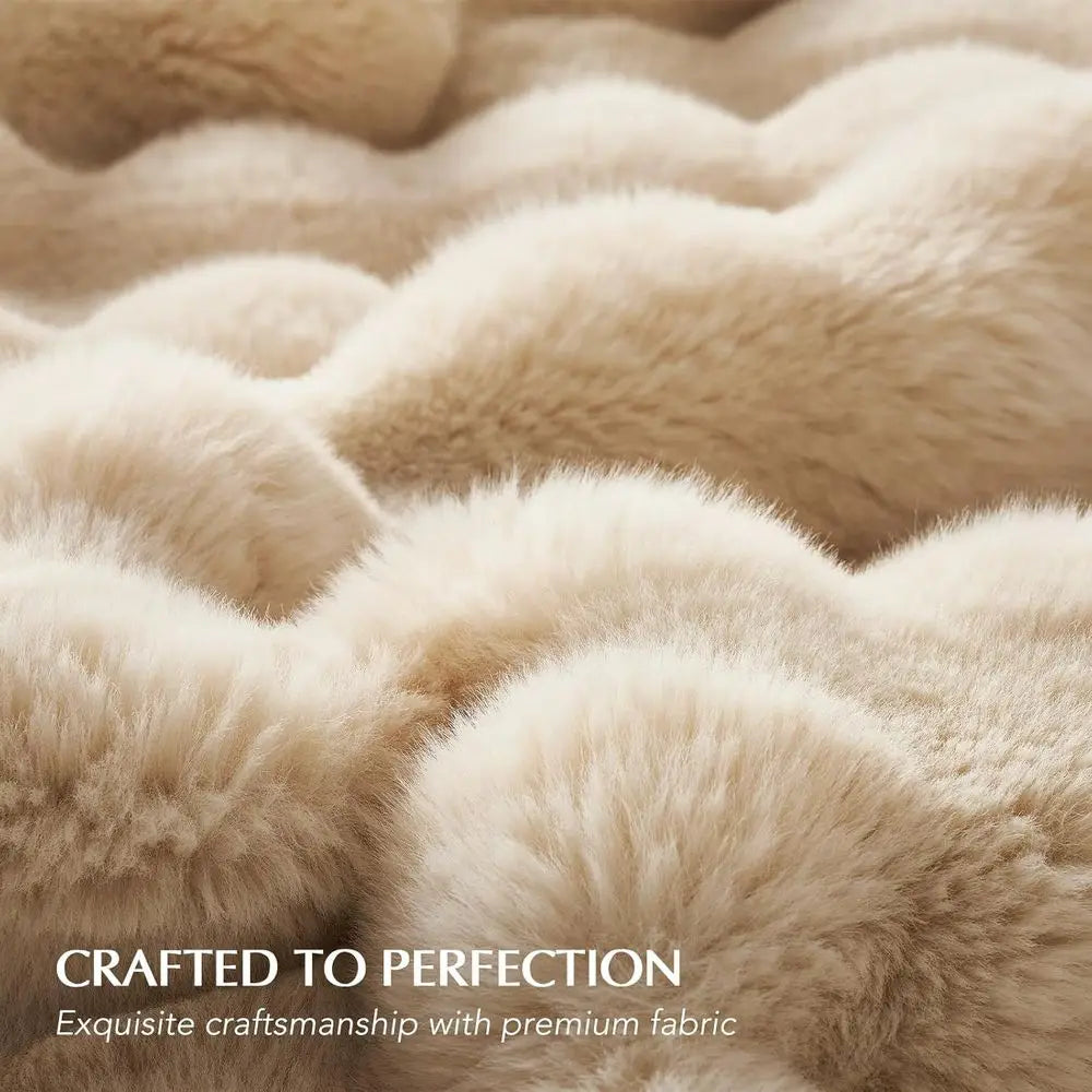 EverGrace Ultra Sot Luxury luy aux Rabbit ur Throw Blanket, Thick Warm Bubble Throw or Bed, Cozy Plush Reversible Blankets or Co