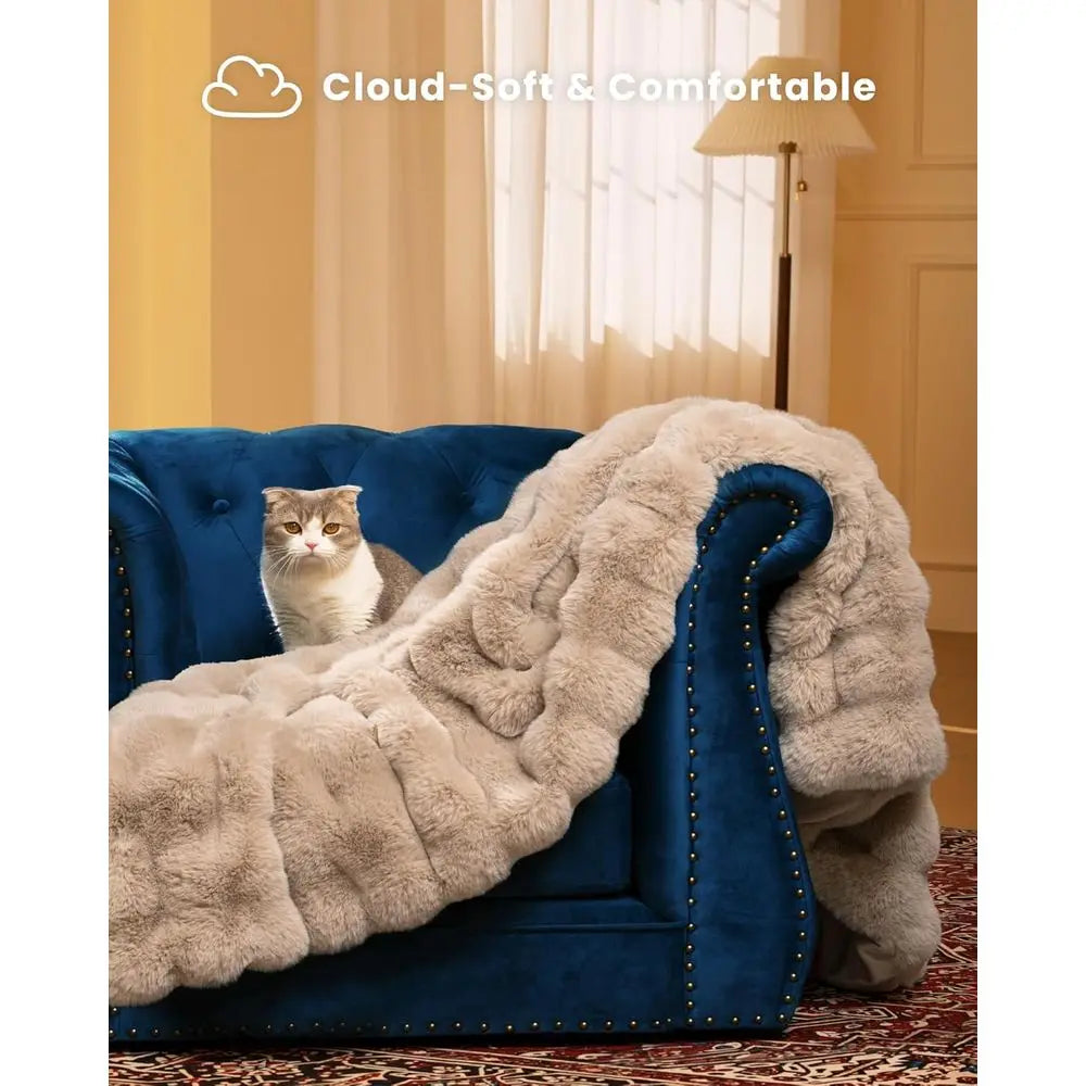 Ultra Sot Cozy aux ur Throw Blanket, uzzy Plush Thick Bubble Blanket, Oversize Luxury luy Blanket or Couch, Soa, Bedroom, and Li