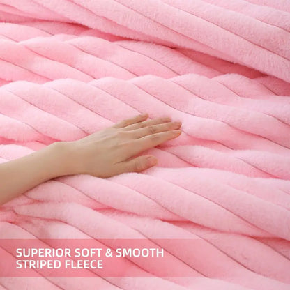 Fluffy Queen Comforter Set 3 Pieces Pink Fleece Fluffy Comforter Set, Luxury Fuzzy Queen Bedding Set, Soft Warm Bed Set All Seas