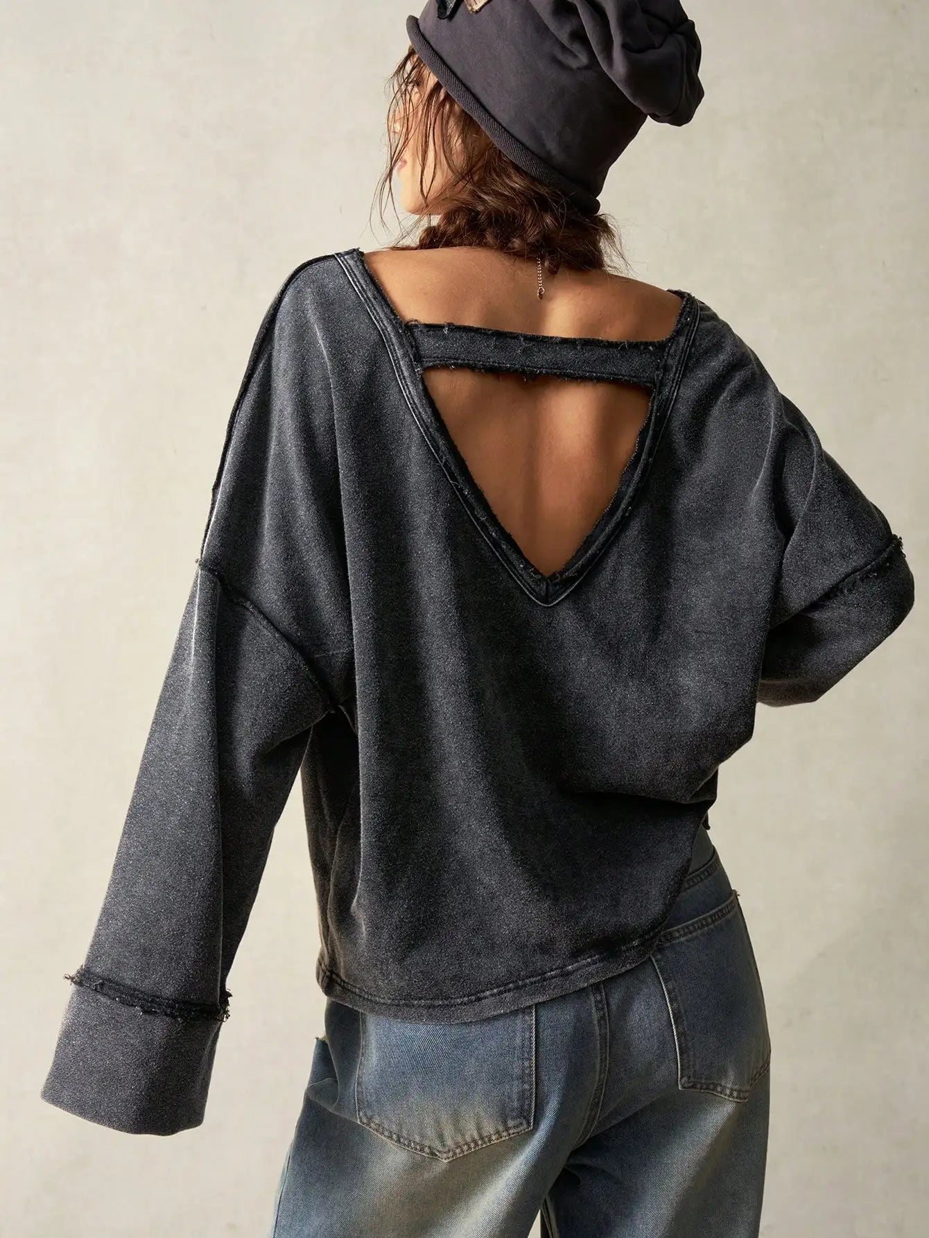 Women's V-Neck Backless Loose Sweatshirt with Flare Sleeves, Casual Long Sleeve Top