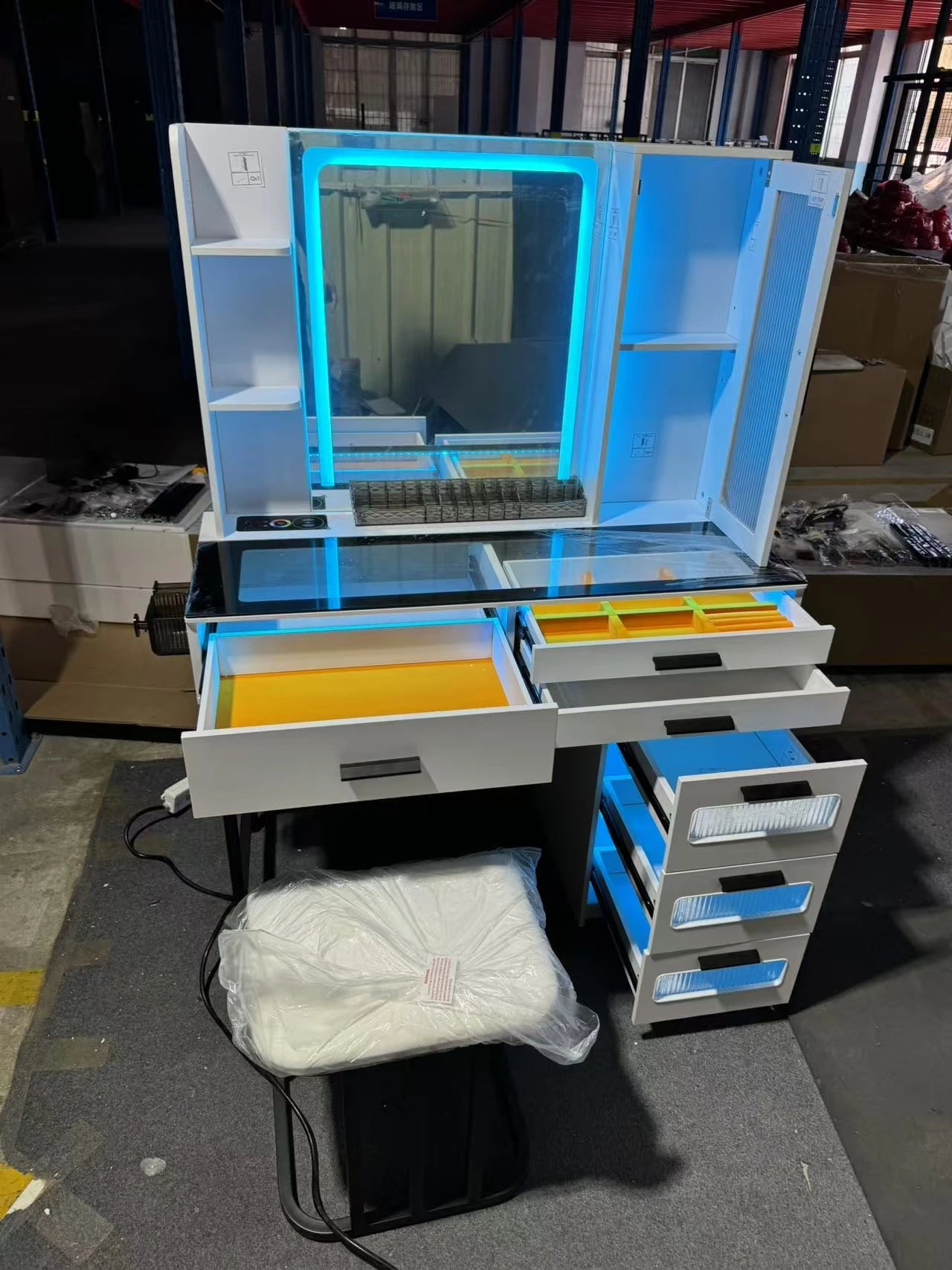 JPDAG Vanity with Mirror and LED Lights, Glass Top Vanity Desk with Charging Station(Wireless+USB+Type-C