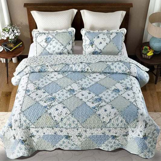 Alaska King Size 132x120 cm Blue Floral Quilted Comforter Set with 2 Pillowcases