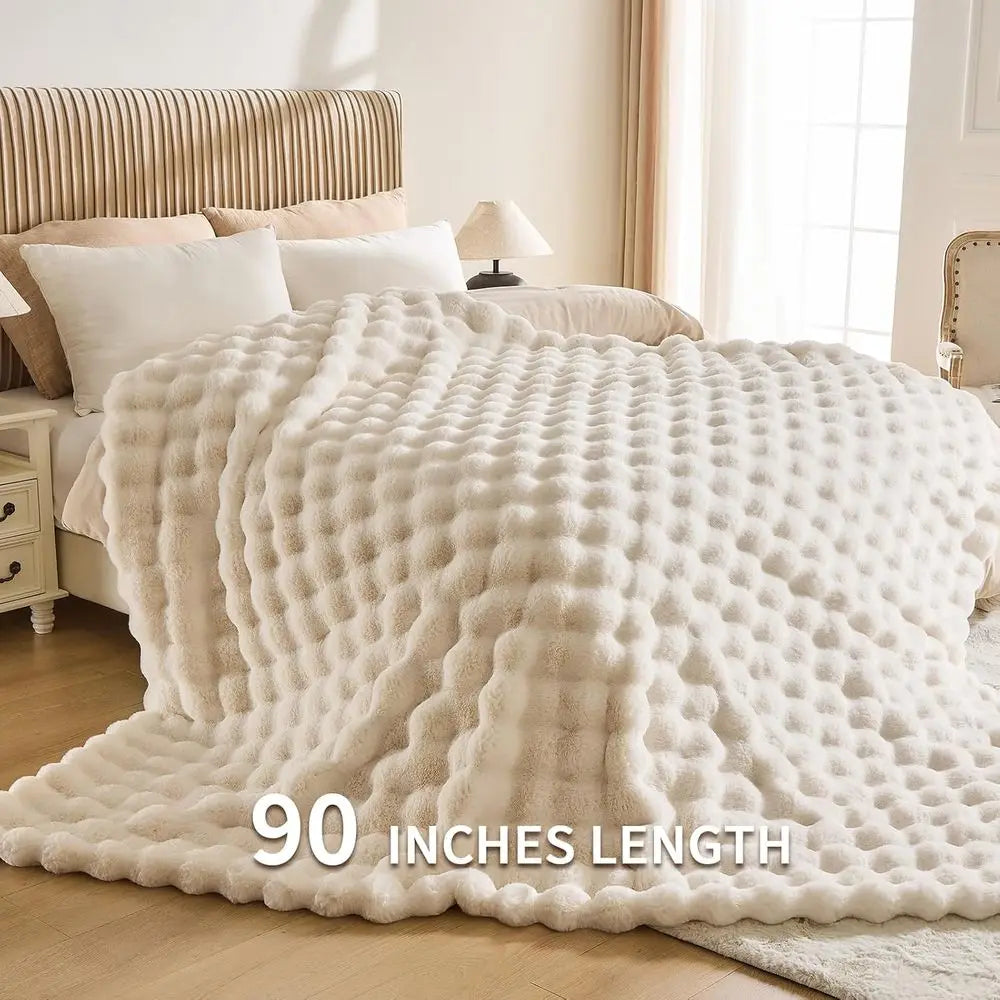 Faux Fur Throw Blanket for Bed-Warm Fuzzy Throw Blanket, Soft Plush Thick Bubble Blankets for Bedroom and Living Room, Furry Lux