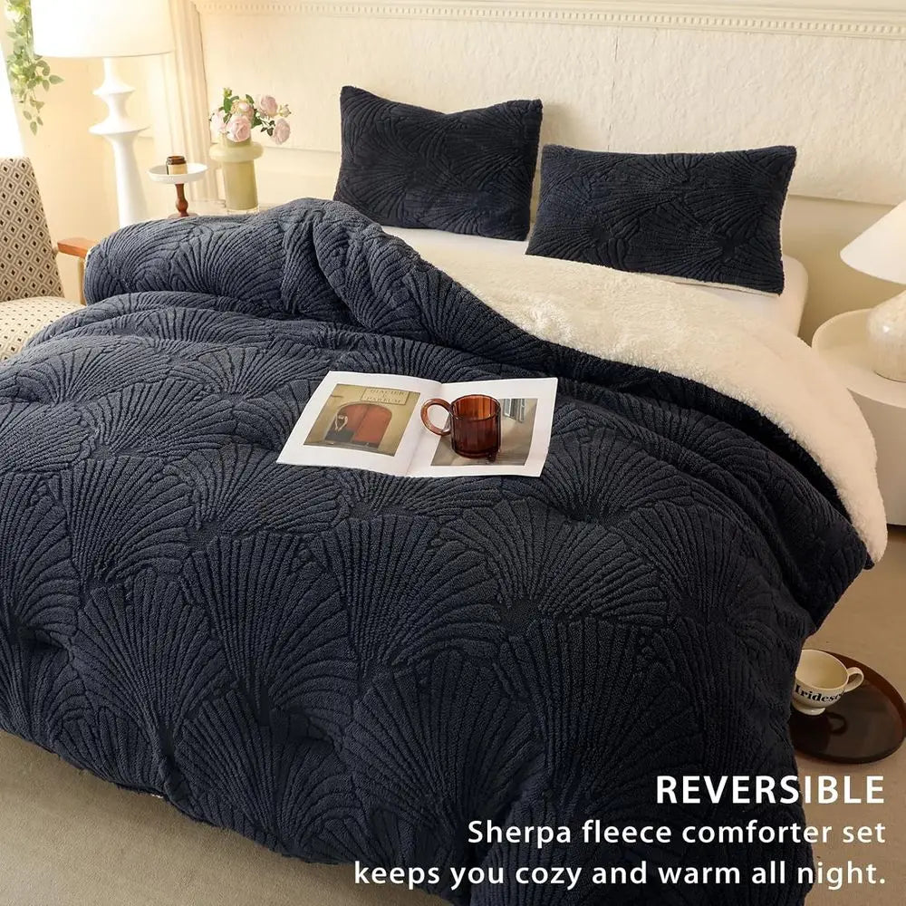 Sherpa Comforter Set Warm Cozy Premium Bedding, 3 Pieces, Full/Queen Size Geometric Quilt with 2 Pillowcases (90x90 Grey)