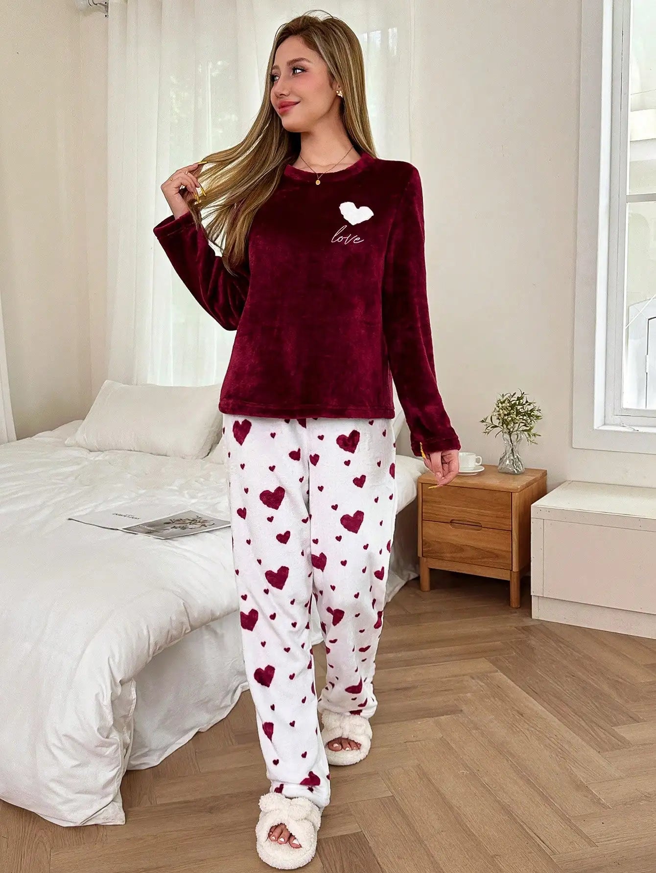 Velvet Heart Print Pajama Set for Women - Cozy Long Sleeve Top & Pants, Fall Winter Loungewear