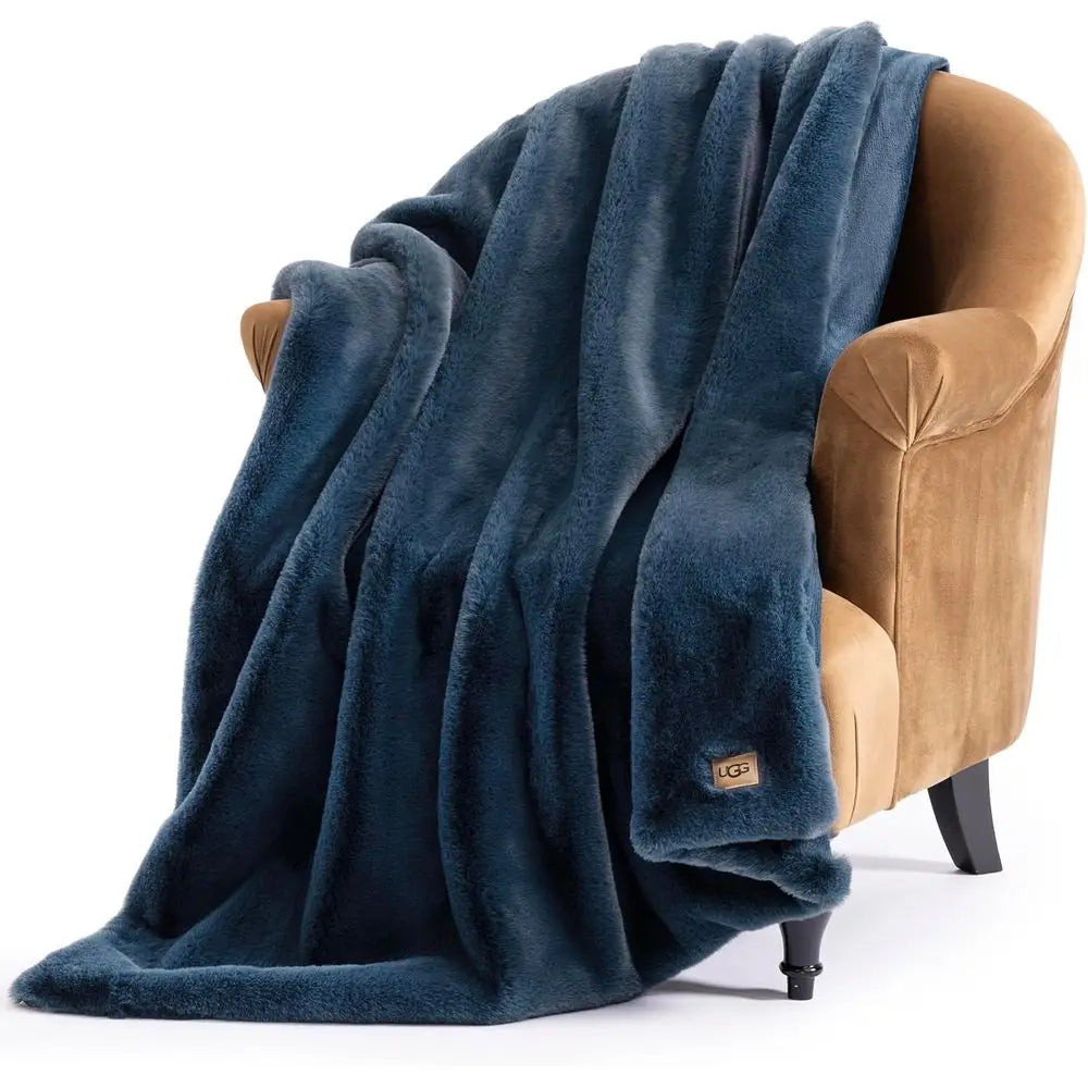 Plush Faux Fur Throw Blanket, Soft Warm Throw Blankets for Couch or Bed, Luxury Bedroom Decor, Giftable Holiday Blankets, Machin