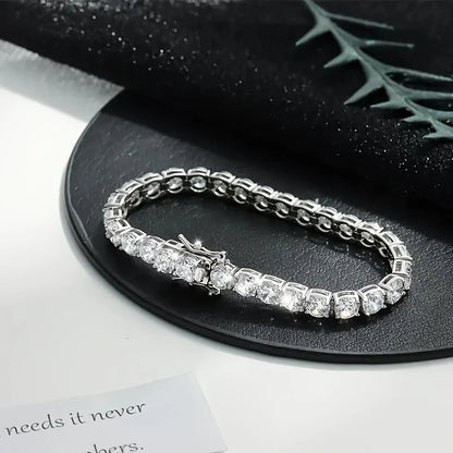 Exquisite and fashionable Moissanite tennis bracelet, made of S925 sterling silver, high-end jewelry gift for banquets and eveni