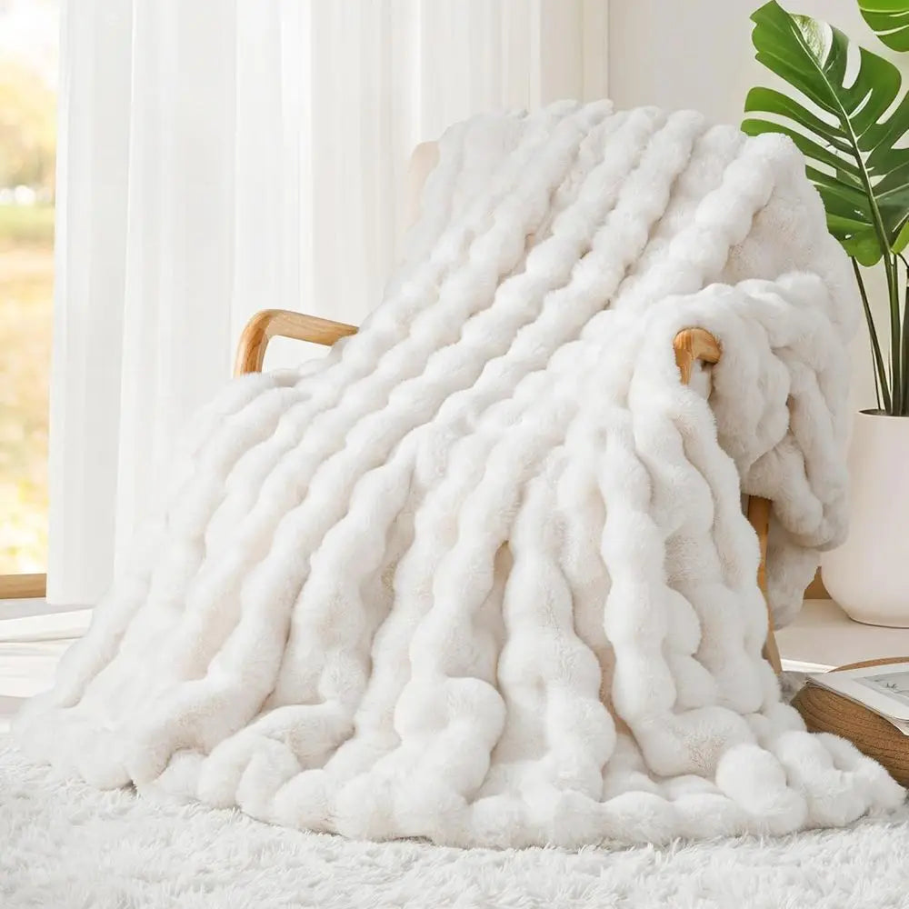 Luxury 1000GSM Rabbit Faux Fur Blanket, Super Heavy Warm Cozy Brown Blankets for Couch Bed Sofa, Ruched Plush Fuzzy Elegant Soft