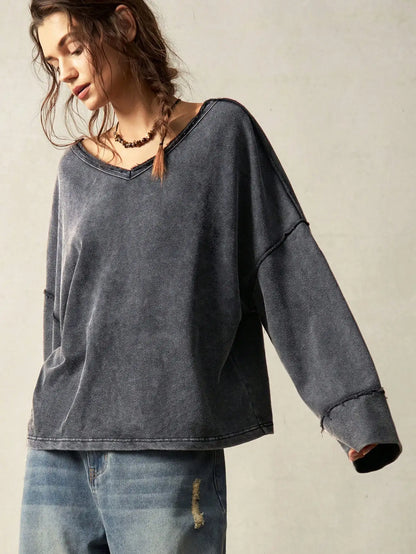 Women's V-Neck Backless Loose Sweatshirt with Flare Sleeves, Casual Long Sleeve Top