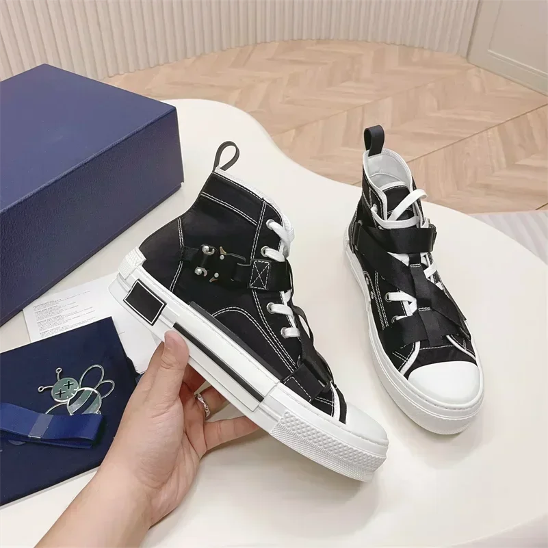 Autumn Shoes For Man Round Toe Canvas Shoes Casual Flats Outside Leisure Sneakers Women Flats Designer Shoes Zapatillas SD2