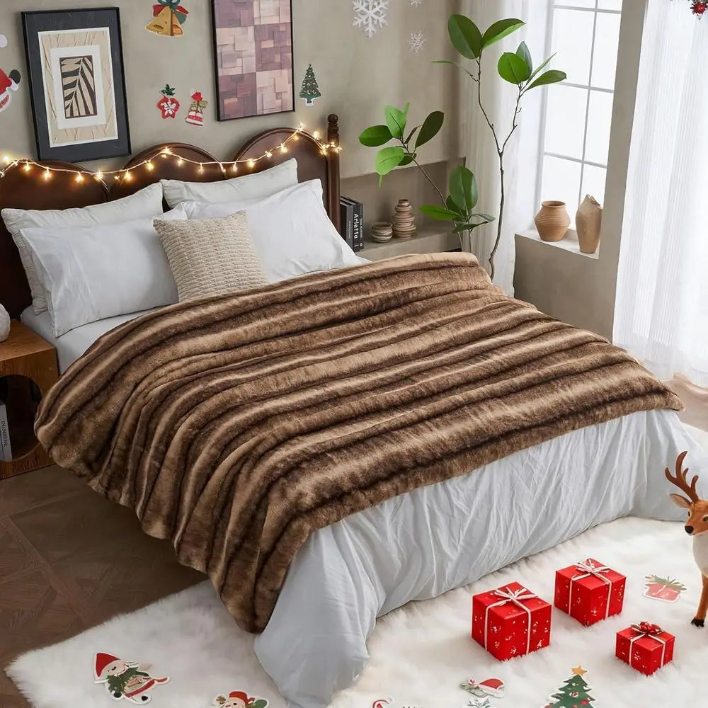 Faux Fur Blanket - Soft Warm Plush Blankets for Couch Sofa Bed, Fluffy Thick Throws for Bedroom, Office, Living Room, Decorative
