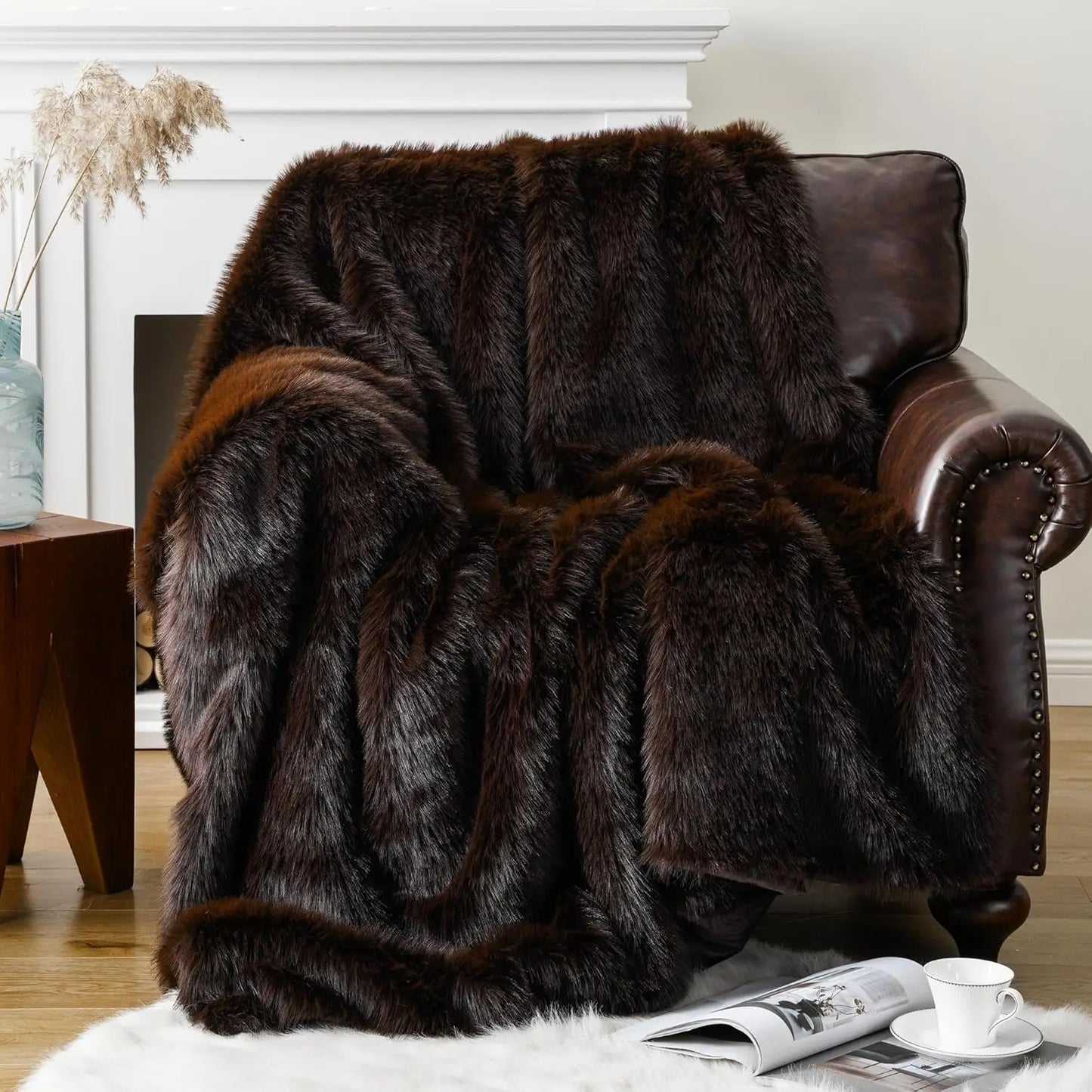 Luxury Brown Faux Fur Throw Blanket, Large Soft Warm Cozy Fuzzy Fluffy for Bed Home Decor King Size 60x80