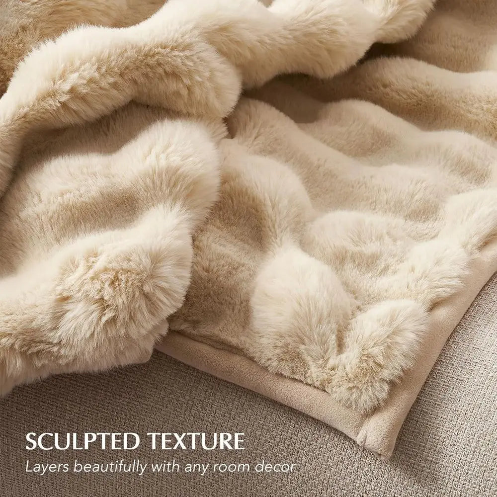 EverGrace Ultra Sot Luxury luy aux Rabbit ur Throw Blanket, Thick Warm Bubble Throw or Bed, Cozy Plush Reversible Blankets or Co