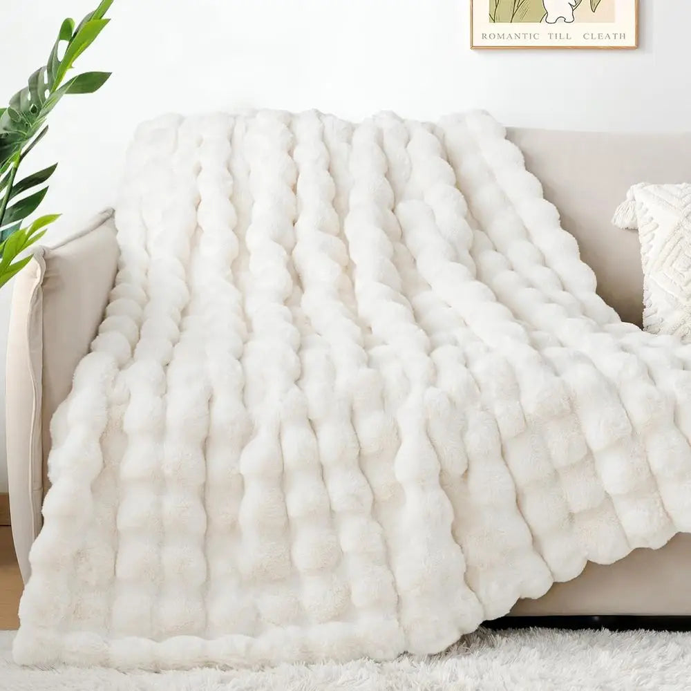 Luxury 1000GSM Rabbit Faux Fur Blanket, Super Heavy Warm Cozy Brown Blankets for Couch Bed Sofa, Ruched Plush Fuzzy Elegant Soft