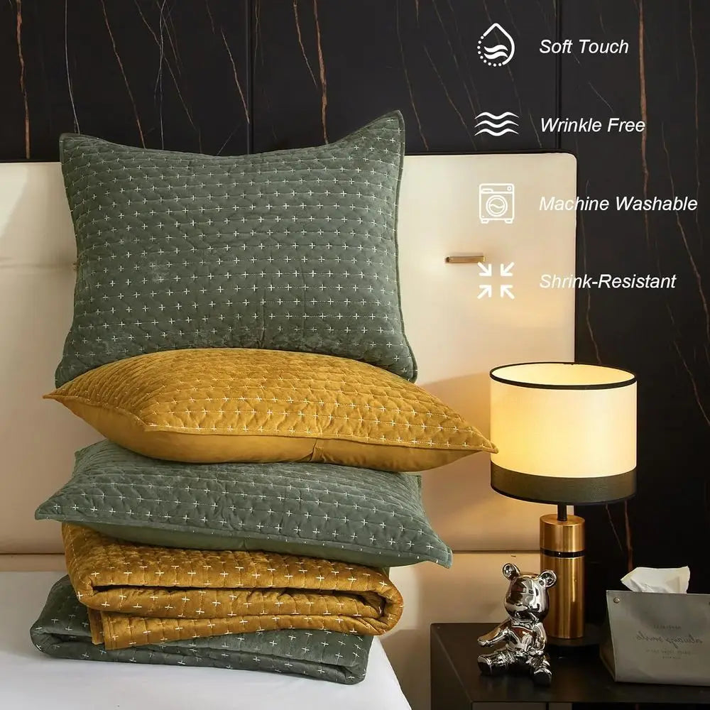 King Size Velvet Quilt, Oversized Striped Comforter Set, Luxurious Lightweight Coverlet with 2 Shams, 96x106 Army Green Quilt Se